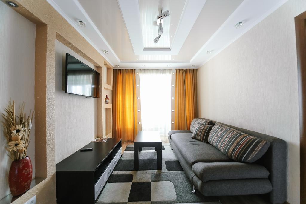Sary Arka Hotel พาฟโลดาร์ ภายนอก รูปภาพ