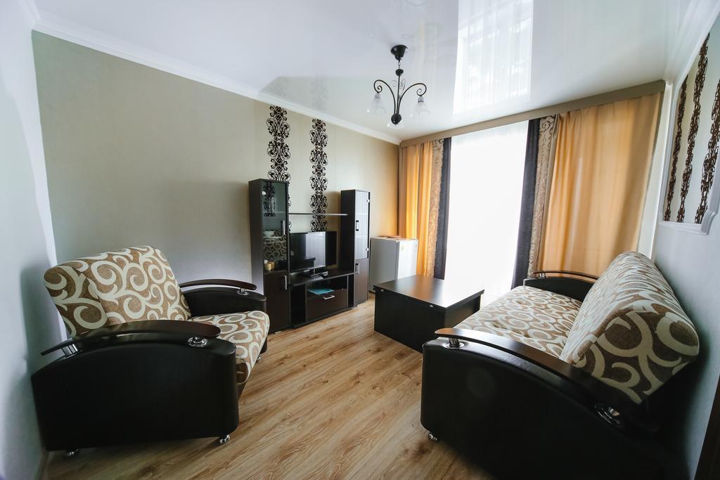 Sary Arka Hotel พาฟโลดาร์ ภายนอก รูปภาพ